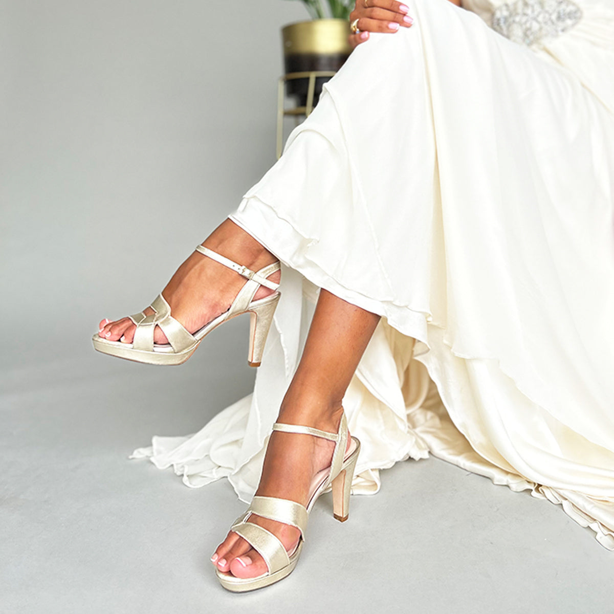 comfortable low heel dress shoes for wedding Women's Closed Toe Crossed Straps Bridal Shoes with Crystal, Silver Graceful and timeless Gealkoca Stiletto Low Heels Slip