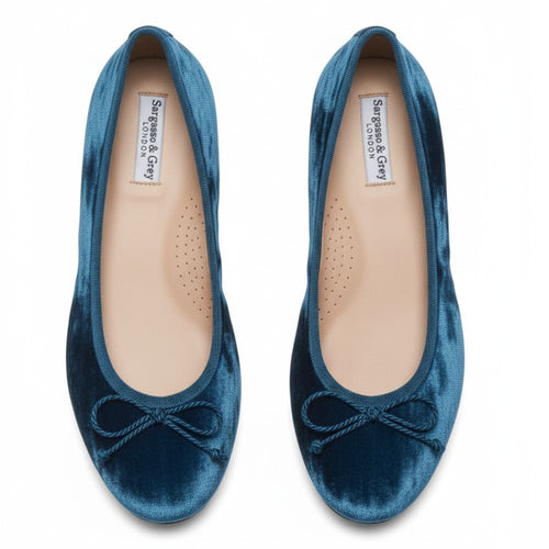 Clara Extra-Wide Width Flats - Blue Velvet