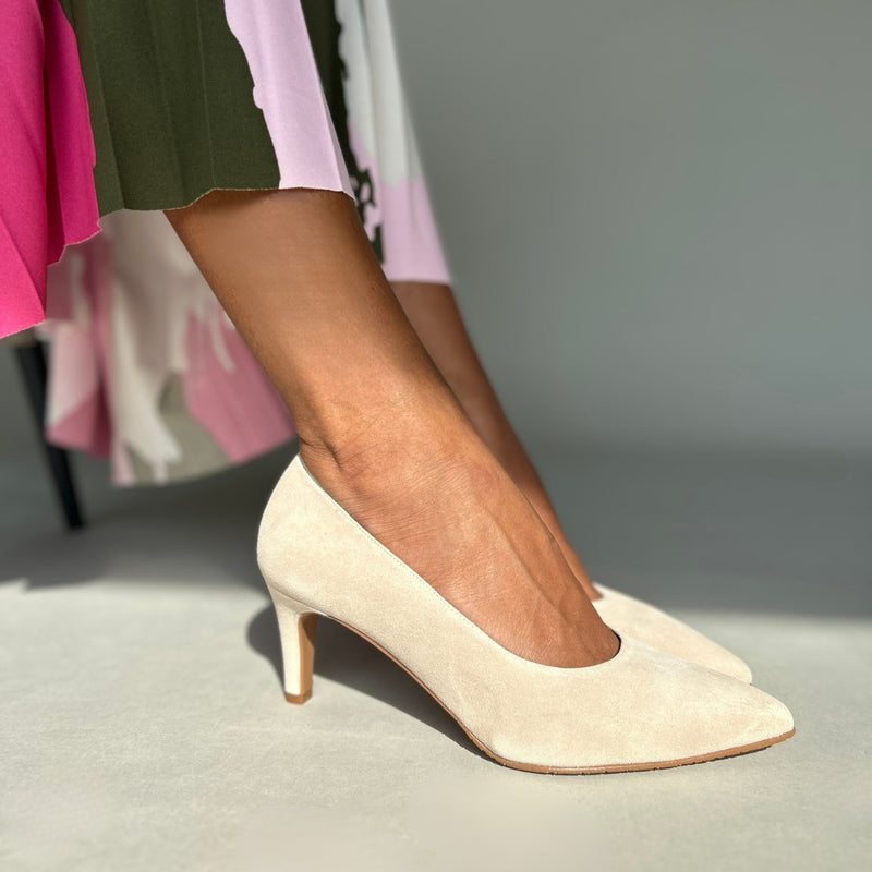 Eve Wide Width Pumps – Almond Suede