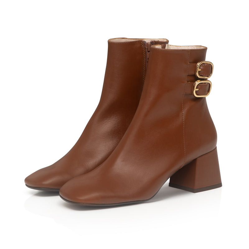 Jasper Wide Width Boots - Brown Leather