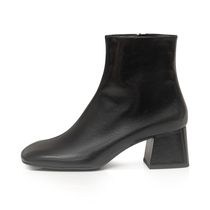 Jenna Wide Width Boots - Black Shine Leather