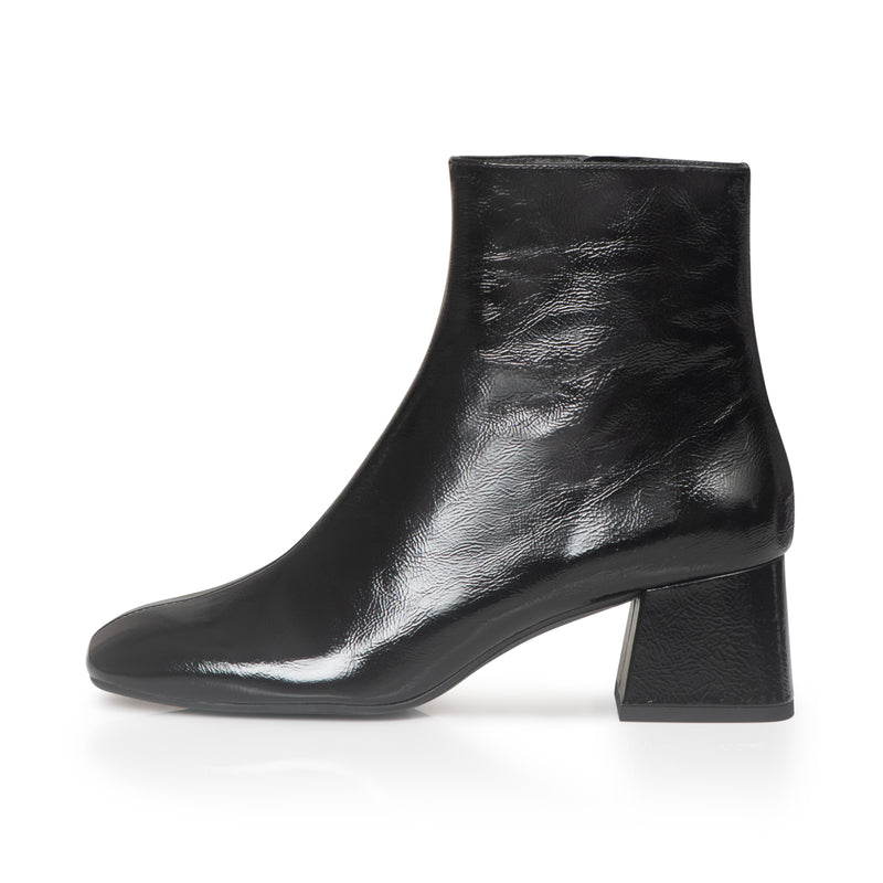 Jenna Wide Width Boots - Black Shine Leather