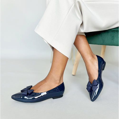 Laura Wide Width Ballet Flats With Bow - Navy Patent