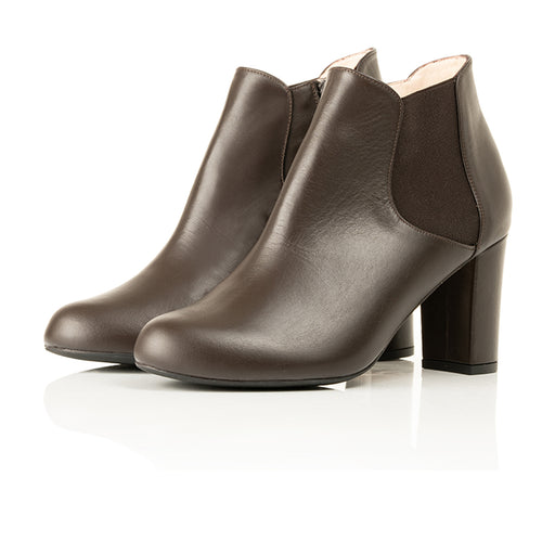 Lucy Wide Width Boots - Brown Leather