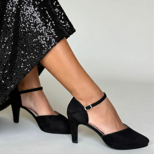 Puckle Extra Wide Width Heels - Black Suede