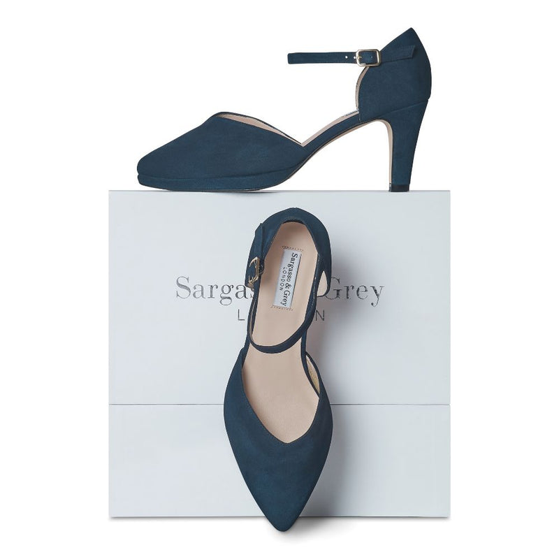 Puckle Extra Wide Width Heels - Navy Suede
