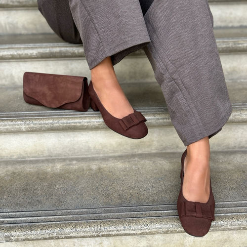 Suzie Extra Wide Width Block Heel Pumps - Chocolate Brown Suede