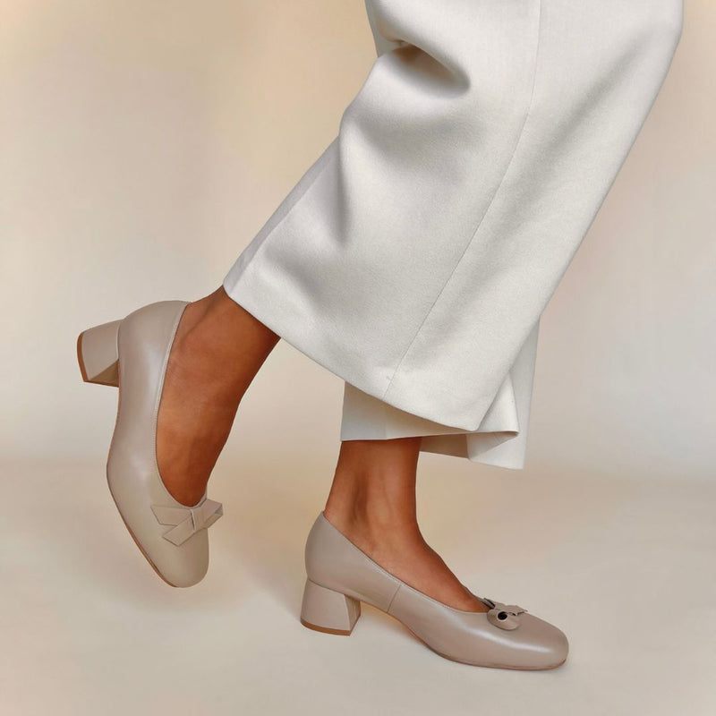 Tamsin Extra Wide Width Block Heel Pumps - Taupe Leather