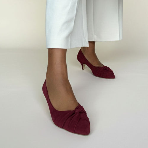 Tandi Extra Wide Width Kitten Heels - Burgundy Suede