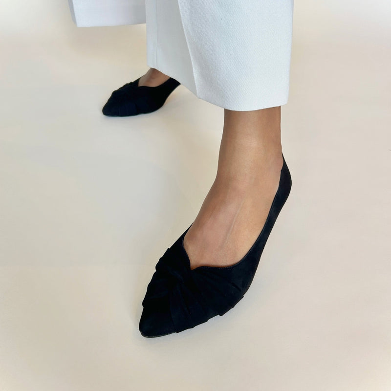 Extra-wide Width black Suede Kitten Heels – Sargasso and Grey