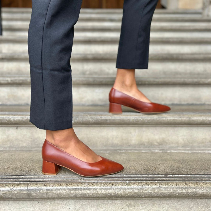 Tori Extra Wide Width Block Heel Pumps - Tan Leather