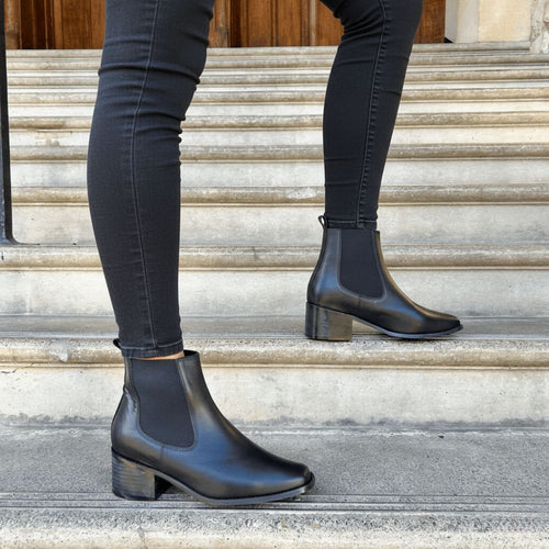 Vallera Extra Wide Width Boots - Black Leather