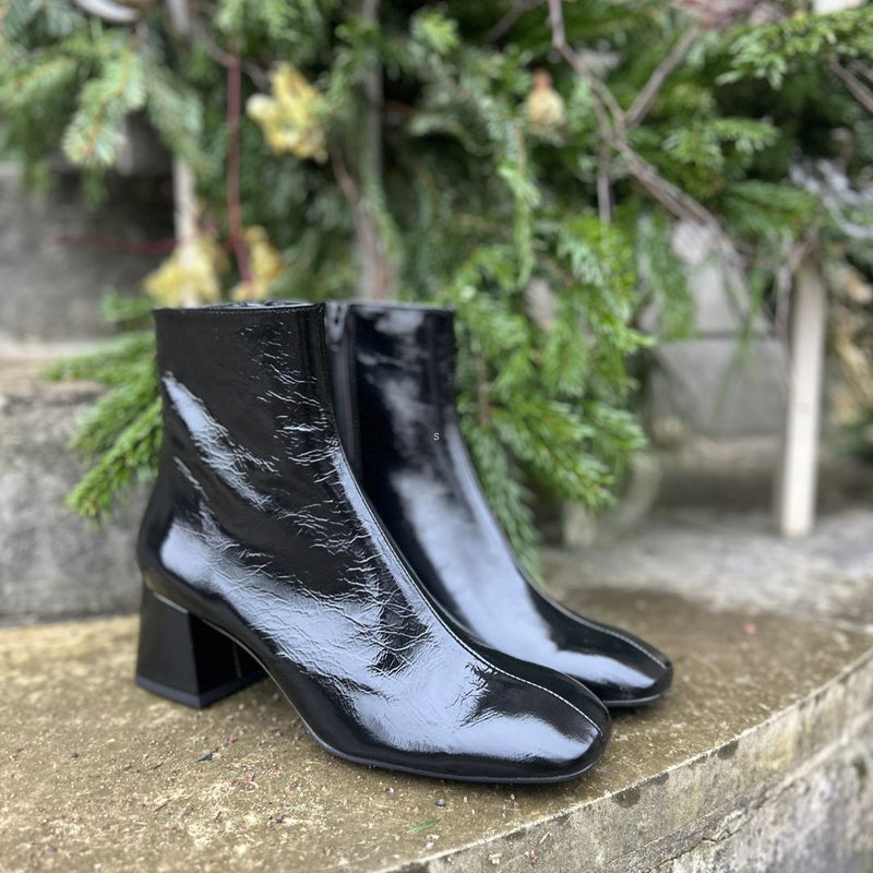 Jenna Wide Width Boots - Black Shine Leather